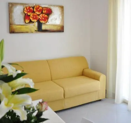 Residenza Le Terrazze بيت للعطل ألبا أدرياتيكا